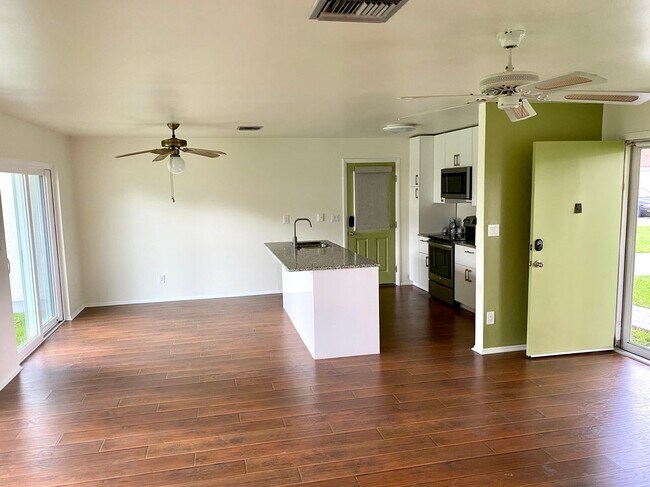 Foto del edificio - 10116 Fairtree Ln