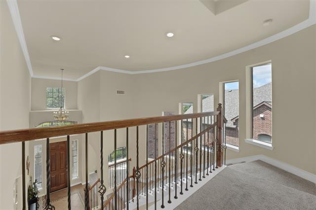 Building Photo - 621 Maize Rd