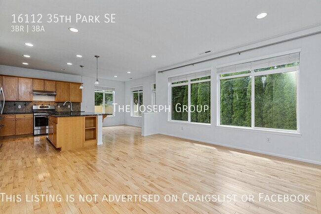 Building Photo - Gorgeous 3 bed/2.5 bath home in Bothell