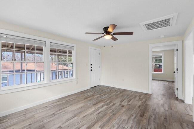 Foto del edificio - 407 Sarah St