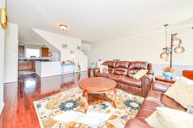 Building Photo - Bristow Townhome For Rent