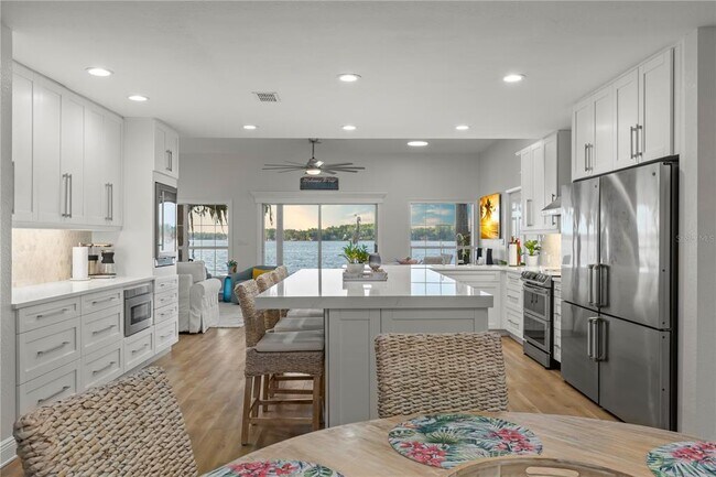 Building Photo - 17527 Canal Shores Dr