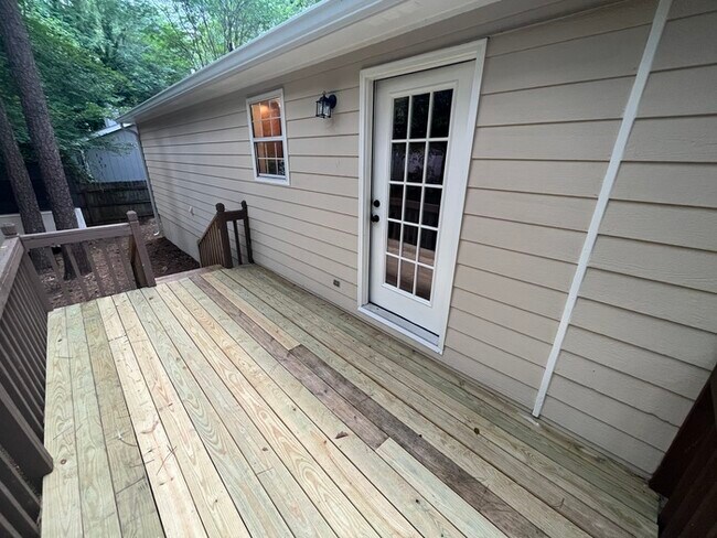 Foto del edificio - CUTE Ranch with Garage for RENT!