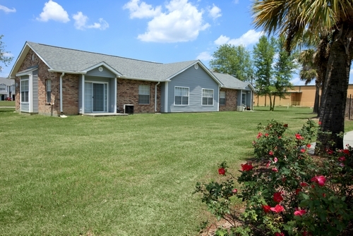 Primary Photo - Turnberry Townhomes