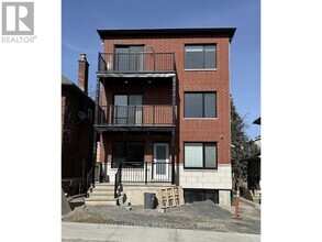 Building Photo - 109-109 Russell Ave