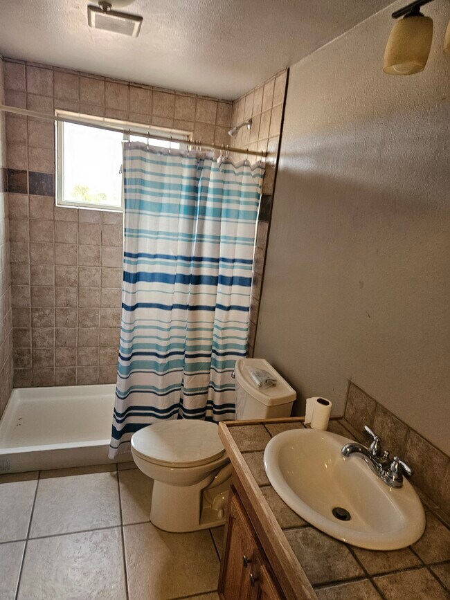 Building Photo - 126 High Meadows Ter