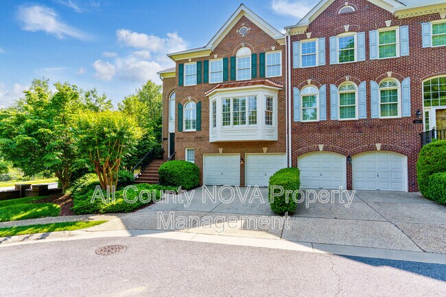 Foto del edificio - 10200 Addison Ct