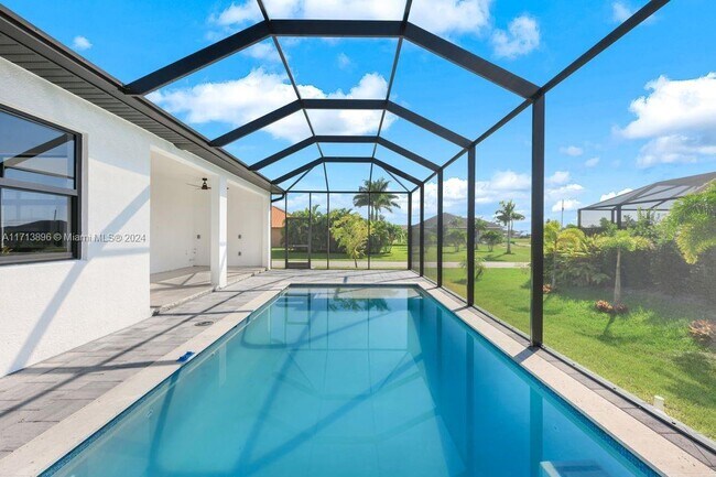 Foto del edificio - 3400 NW 21st Terrace