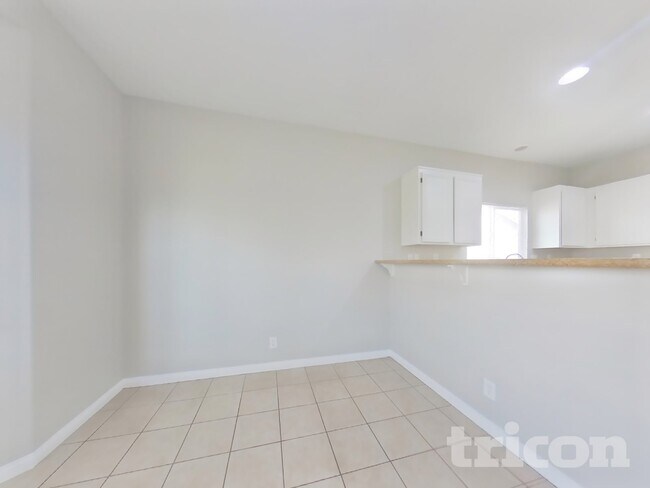 Foto del edificio - 44105 Coral Dr