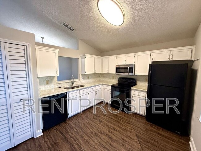 Photo - 9503 Rosewalk Ct House