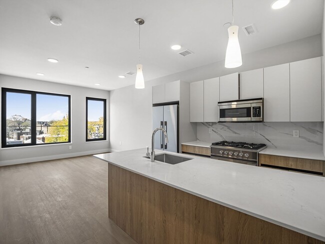 Foto del edificio - 249 Corey Rd