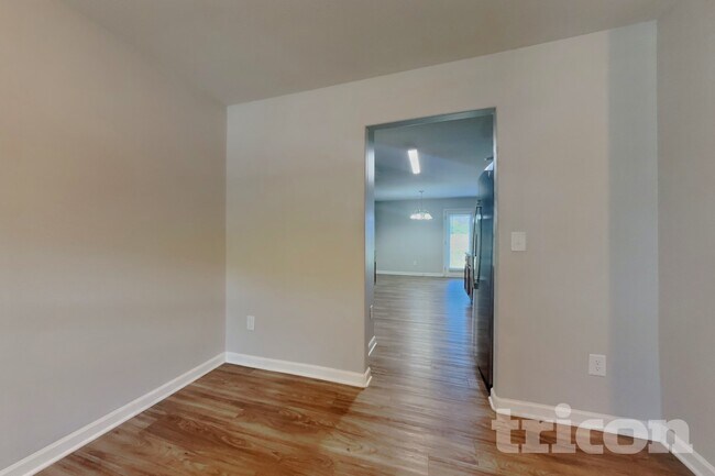 Foto del edificio - 4114 Vershire Ave