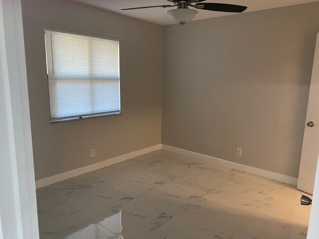 Foto del edificio - 11615 NW 28th St