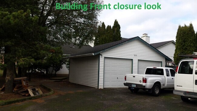 Building Photo - 12455 SW Gingham Ln