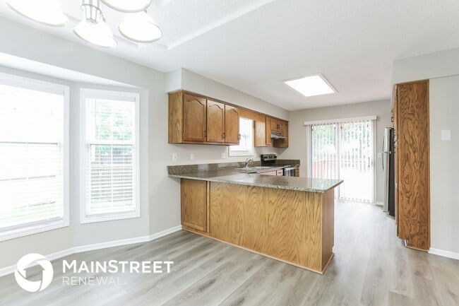 Building Photo - 406 S Huntington Dr