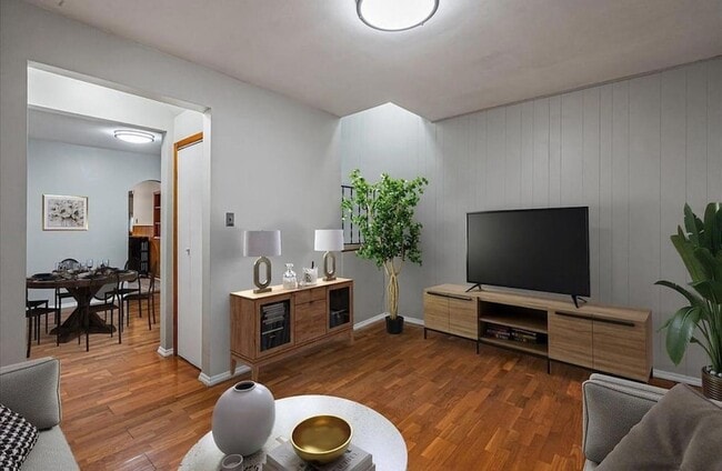 Foto del edificio - 88-23 75th St