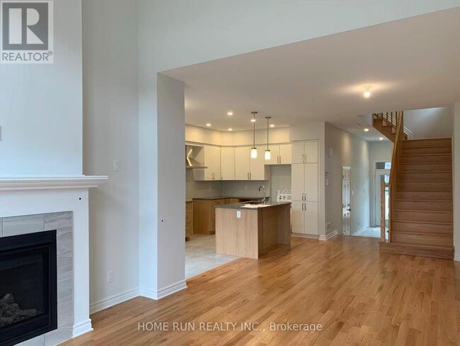 Building Photo - 1021 Eider St