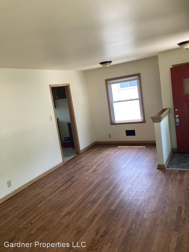 Building Photo - 3 br, 1 bath House - 3900 N 93rd Street