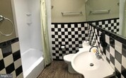 Primary Photo - 3613 Parkdale Ave