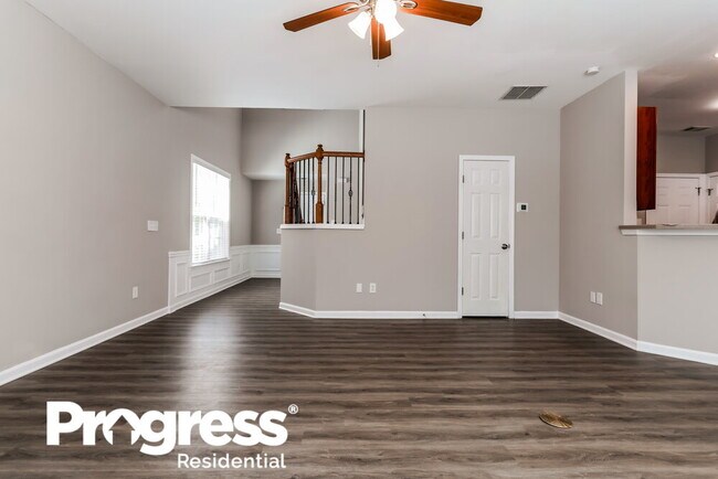 Building Photo - 3280 Welmingham Dr SW