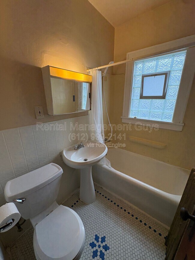 Foto del edificio - 3318 N Penn Ave