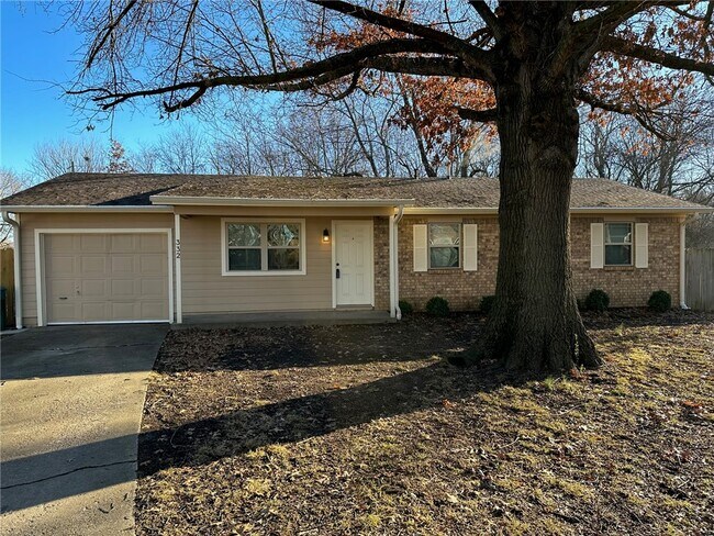 Foto del edificio - 332 W Nightingale Cir