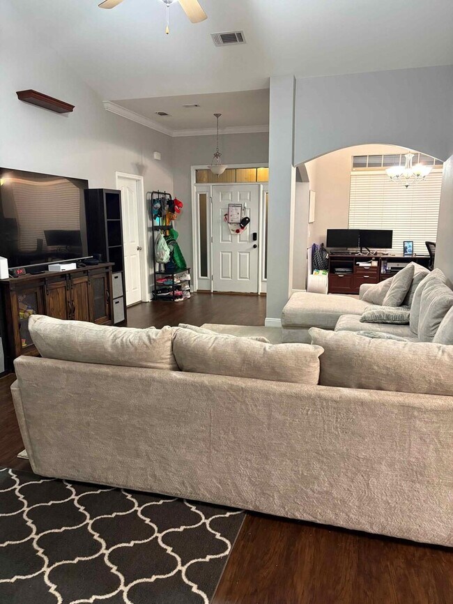 Foto del edificio - 148 Crab Apple Ave