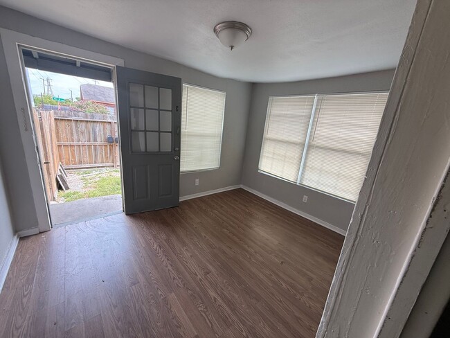 Photo - 6602 Avenue R - Unit C Apartment