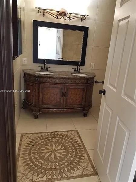 Foto del edificio - 8239 NW 8th Ct