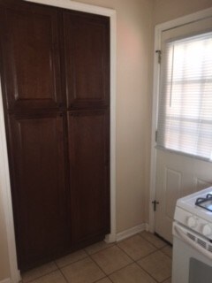 Building Photo - 1127 Churchway Ct