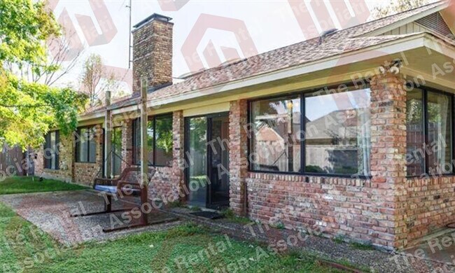 Foto del edificio - 4006 Chauvin Ln