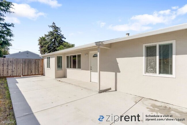 Foto del edificio - 2 br, 1 bath House - 3360 Warburton Ave, S...