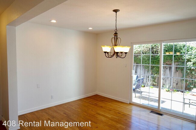 Building Photo - 4 br, 3.5 bath House - 1830 McBain Avenue