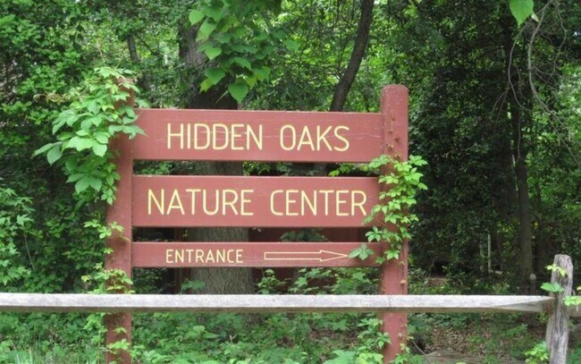 Foto del edificio - 3722 Mount Airey Ln