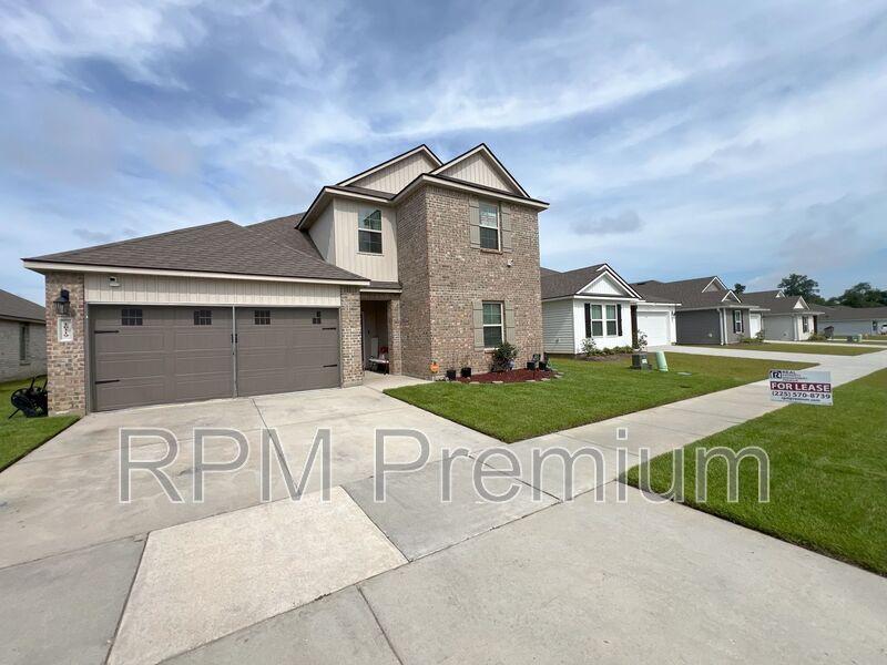 Foto principal - 16119 Loussier Dr