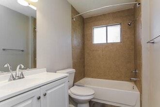 Building Photo - 4310 Shalom Creek Ln