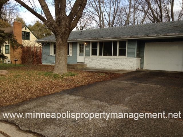 Primary Photo - 1408 Winnetka Ave N