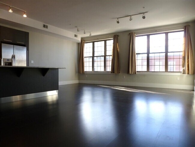 Foto del edificio - 154 W 2nd St