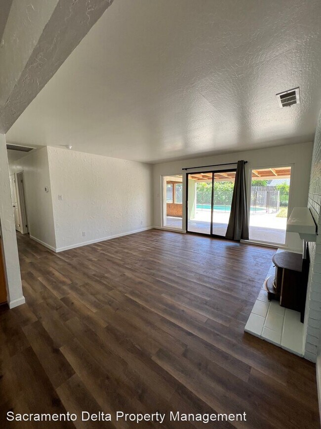 Building Photo - 3 br, 2 bath House - 9400 Dalton Way