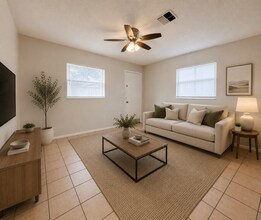 Building Photo - 5723 Silver Spur Dr