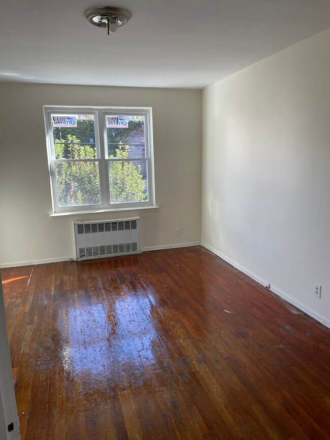 Building Photo - 2161 Ford St