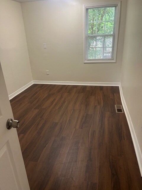Foto del edificio - 1302 W Baxter Ave