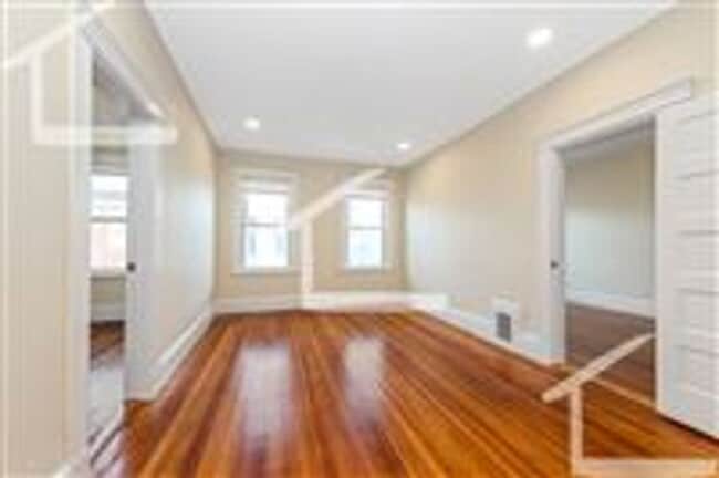 Building Photo - 50 Brackett St