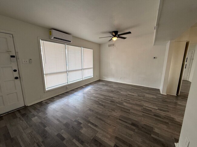 Building Photo - **50% Off First Month's Rent!** Renovated 4 Bedroom Home with Updated Floors & Modern Kitchen