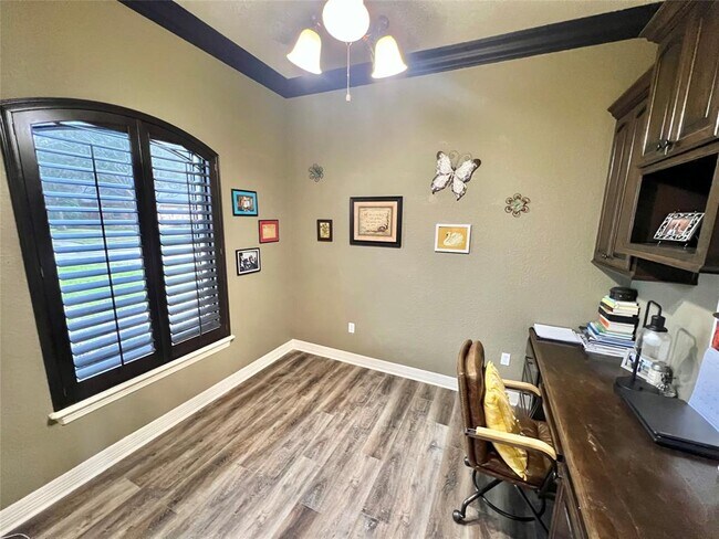 Foto del edificio - 1017 Southern Oaks Dr