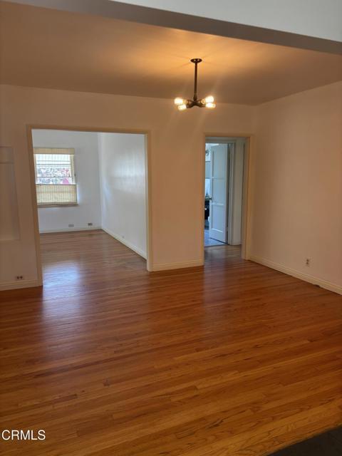 Foto del edificio - 1725 N Harding Ave