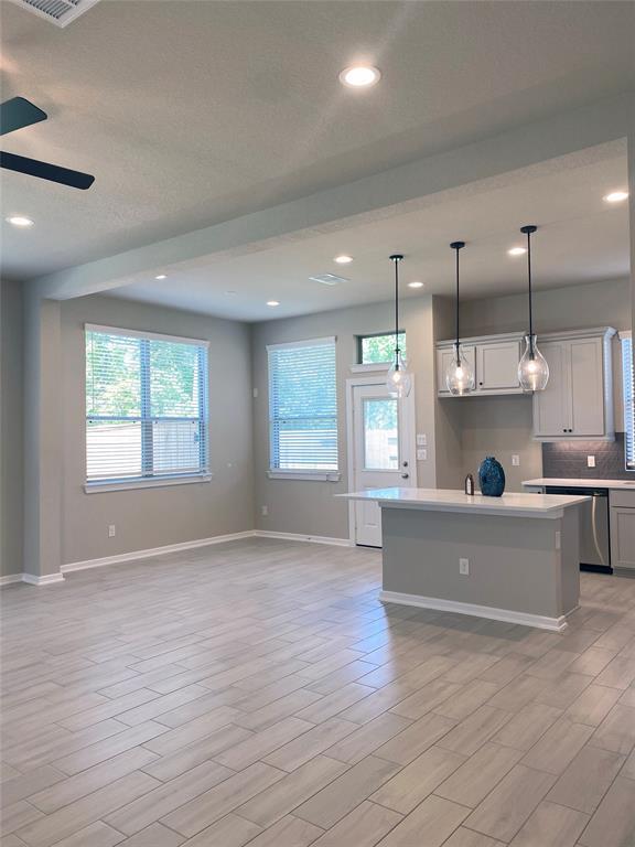 Building Photo - 308 N Spotted Fern Dr