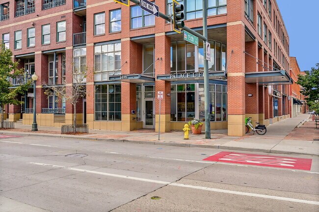 Foto del edificio - $2,595.00, 1 bed, 1.5. bath located in Denver