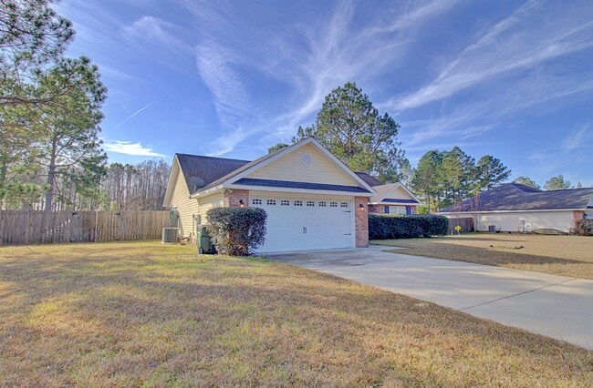 Building Photo - 225 Woolard Way NE