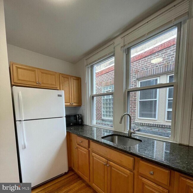 Foto del edificio - 641 Bainbridge St
